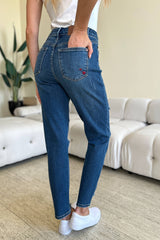 Judy Blue Full Size Queen Of Hearts Distressed Boyfriend Slim Jeans