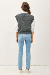 Trendy Cable Knit V-Neck Sweater Vest for Fall/Winter Layering