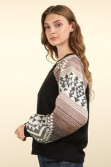 Women's Stylish Long Sleeve Knit Top with Chic Print and Round Neck