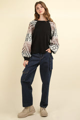 Women's Stylish Long Sleeve Knit Top with Chic Print and Round Neck