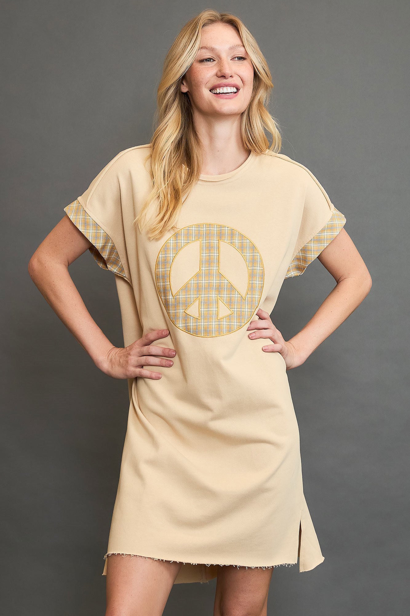 Umgee Women's Peace Plaid Applique Short Sleeve Mini Dress - Stylish & Versatile