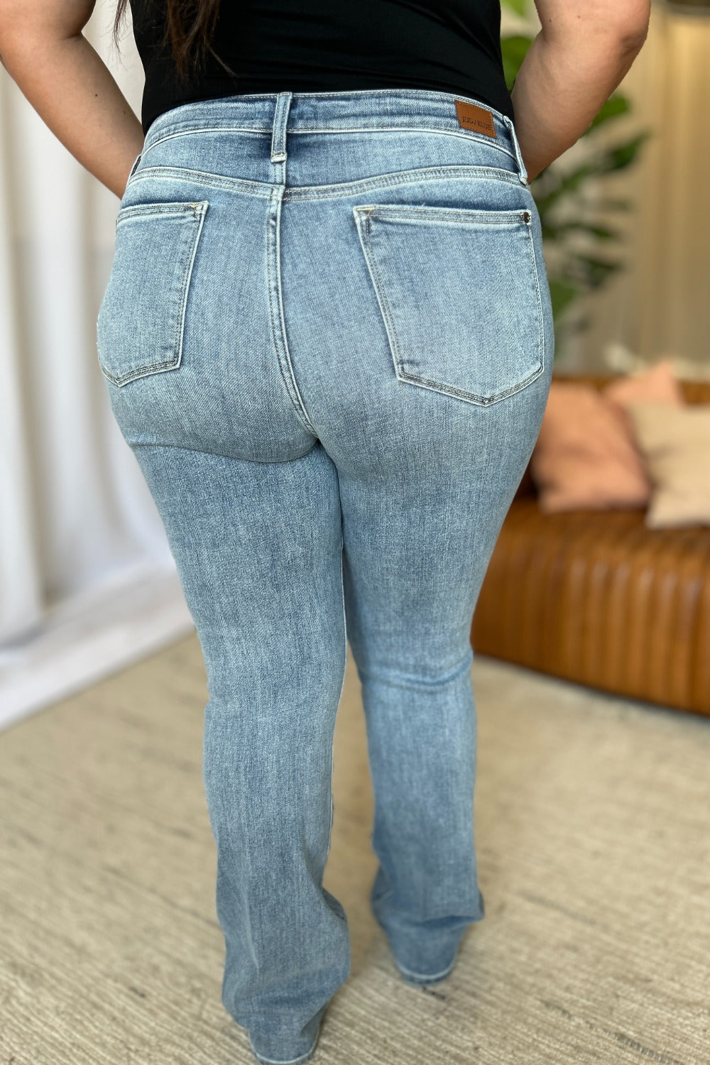 Judy Blue Women's Medium Rise Bootcut Jeans - Versatile Denim for All Sizes