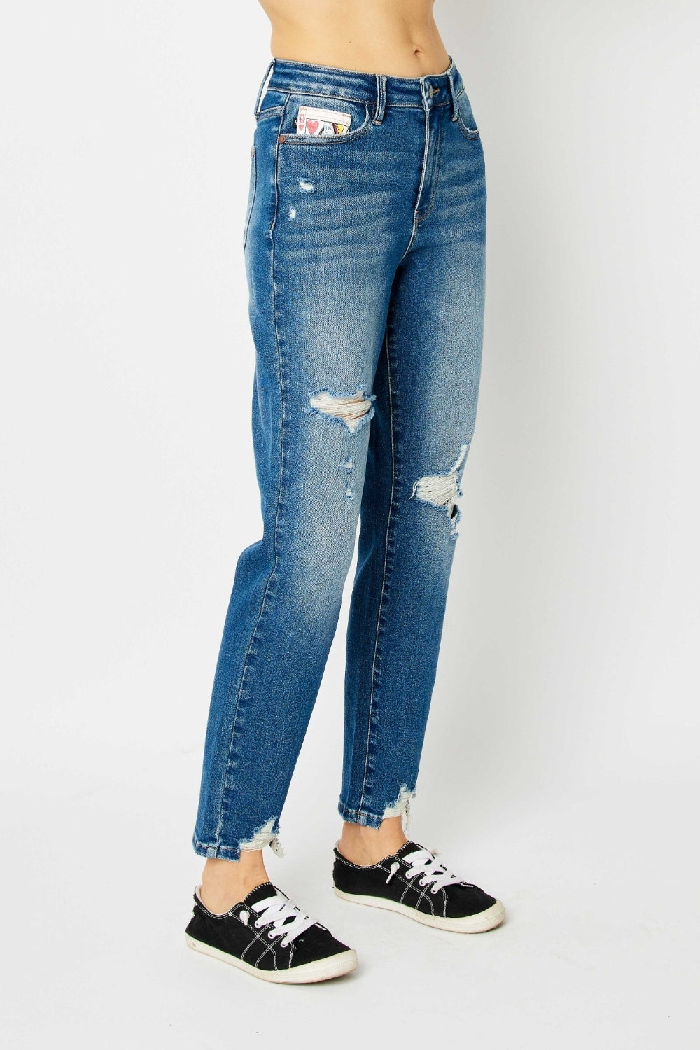 Judy Blue Full Size Queen Of Hearts Distressed Boyfriend Slim Jeans