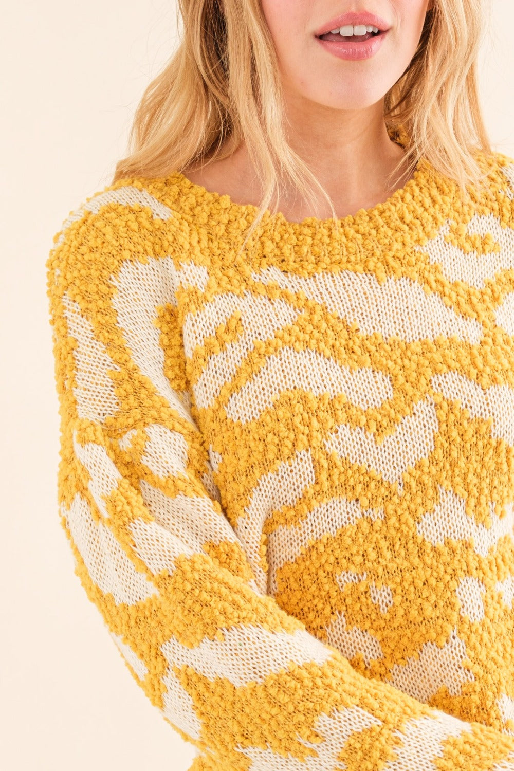 Elegant Textured Pattern Contrast Sweater - Stylish & Comfortable Layering