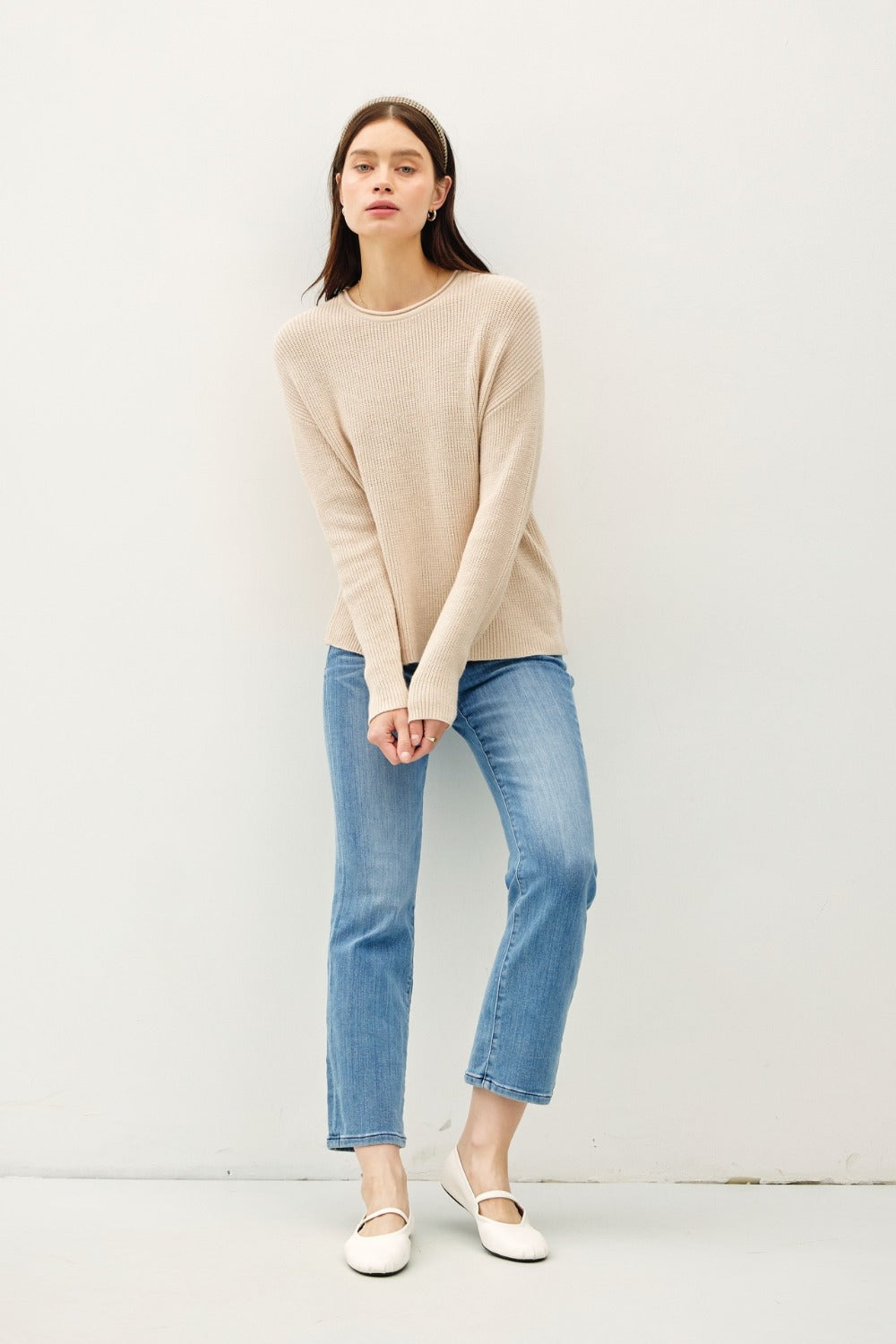 Versatile Round Neck Long Sleeve Sweater - Cozy & Stylish