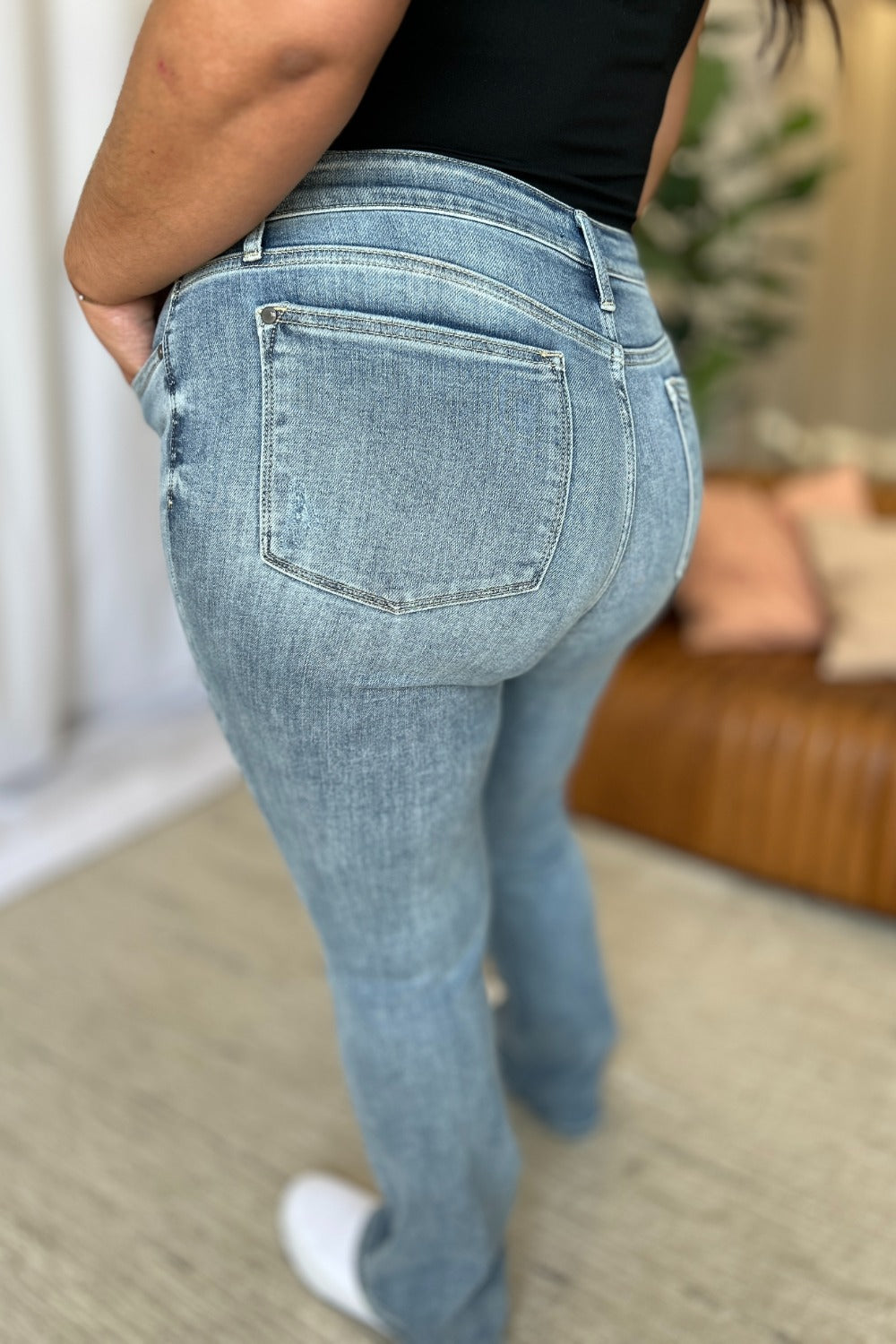 Judy Blue Women's Medium Rise Bootcut Jeans - Versatile Denim for All Sizes