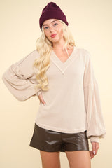 VERY J Women's Two Tone Ribbed V-Neck Knit Top - Cozy Autumn Fashion Essential