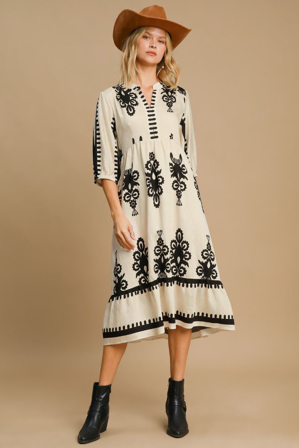 Umgee Women's Printed Notched Midi Dress - Chic & Versatile