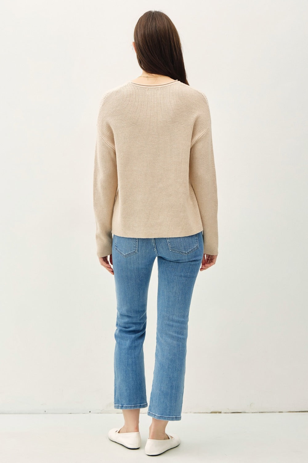 Versatile Round Neck Long Sleeve Sweater - Cozy & Stylish