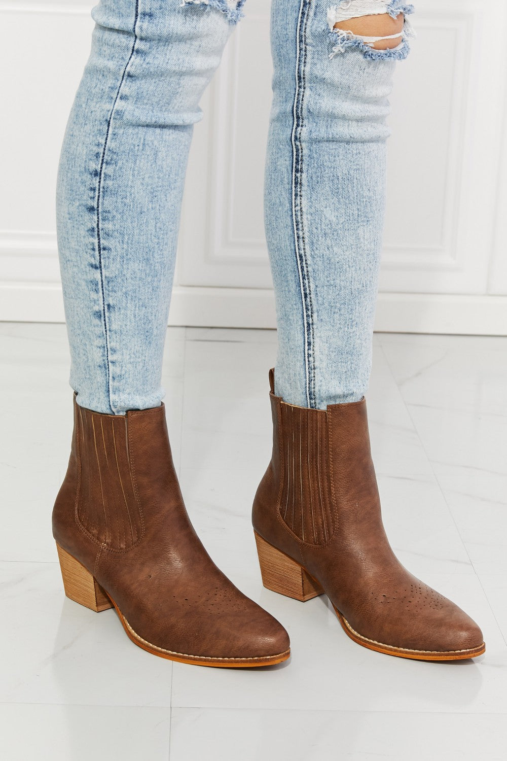 MMShoes Love the Journey Chestnut Stacked Heel Chelsea Boots - Stylish and Comfortable