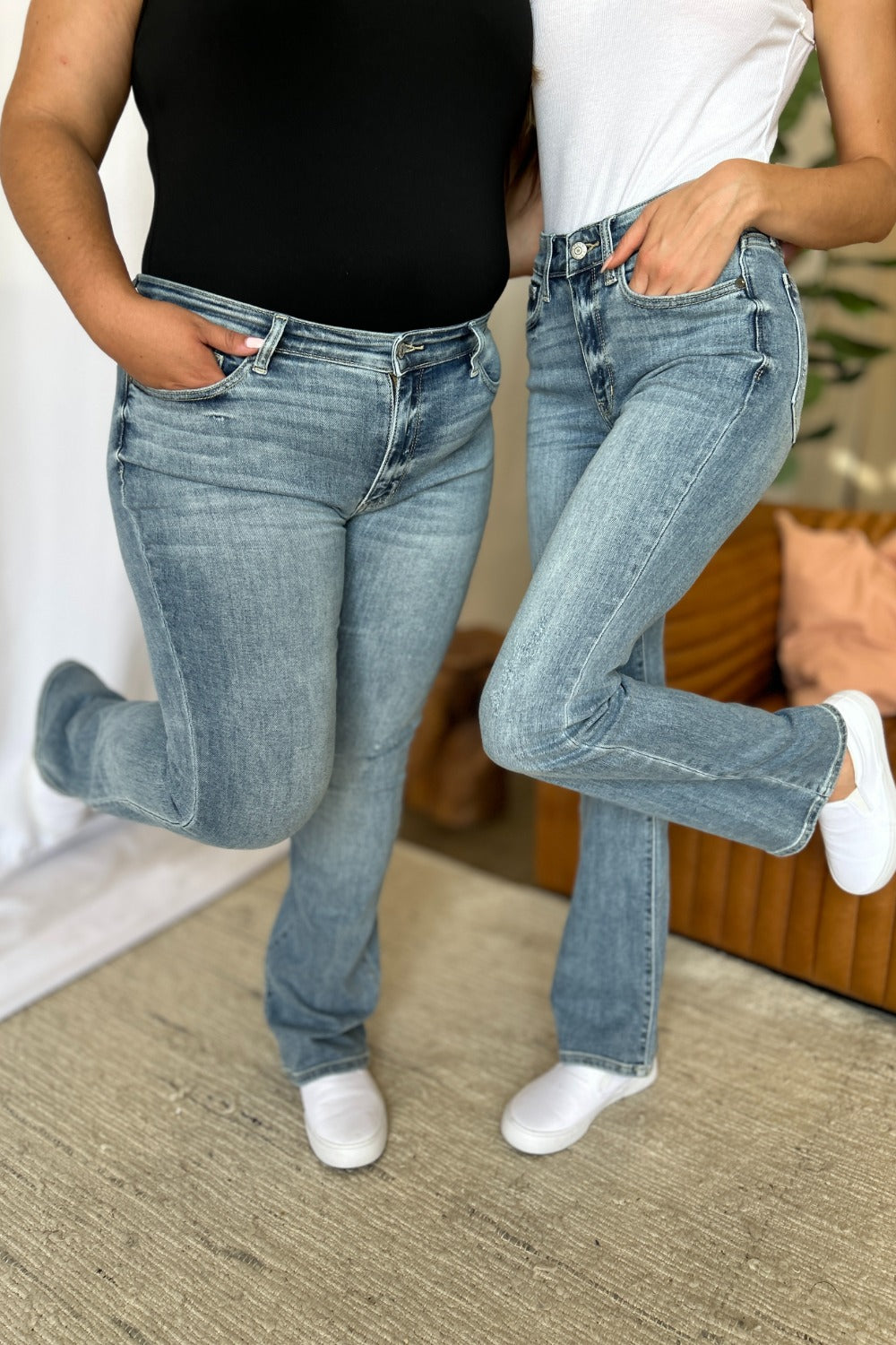 Judy Blue Women's Medium Rise Bootcut Jeans - Versatile Denim for All Sizes