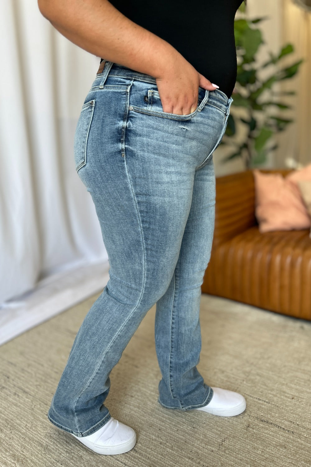 Judy Blue Women's Medium Rise Bootcut Jeans - Versatile Denim for All Sizes