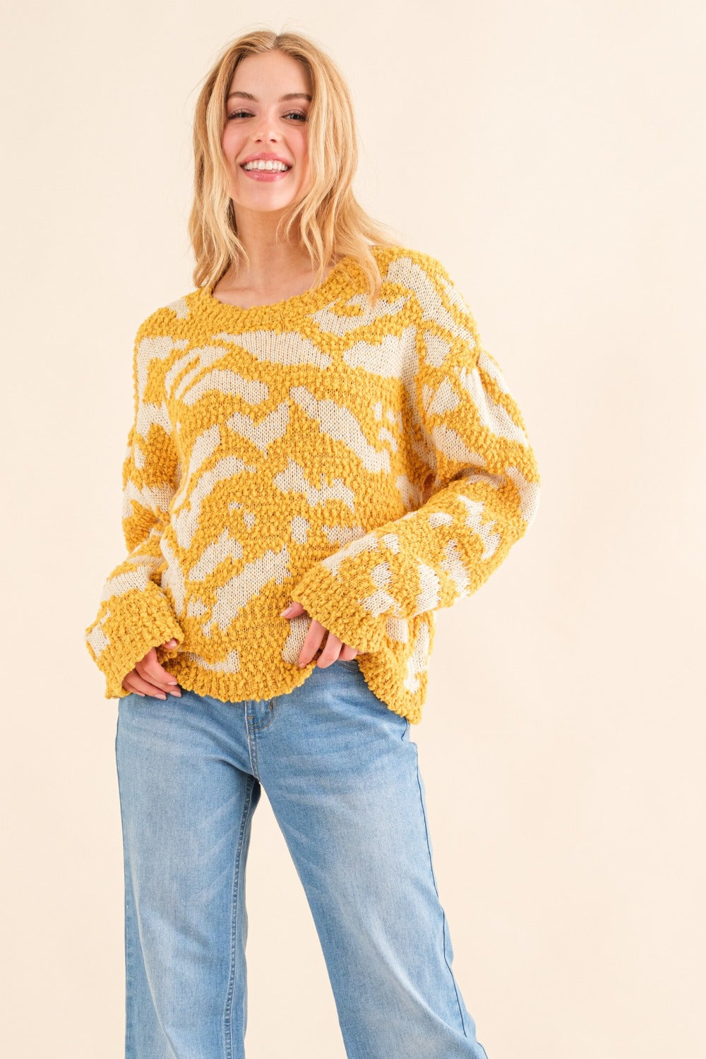 Elegant Textured Pattern Contrast Sweater - Stylish & Comfortable Layering