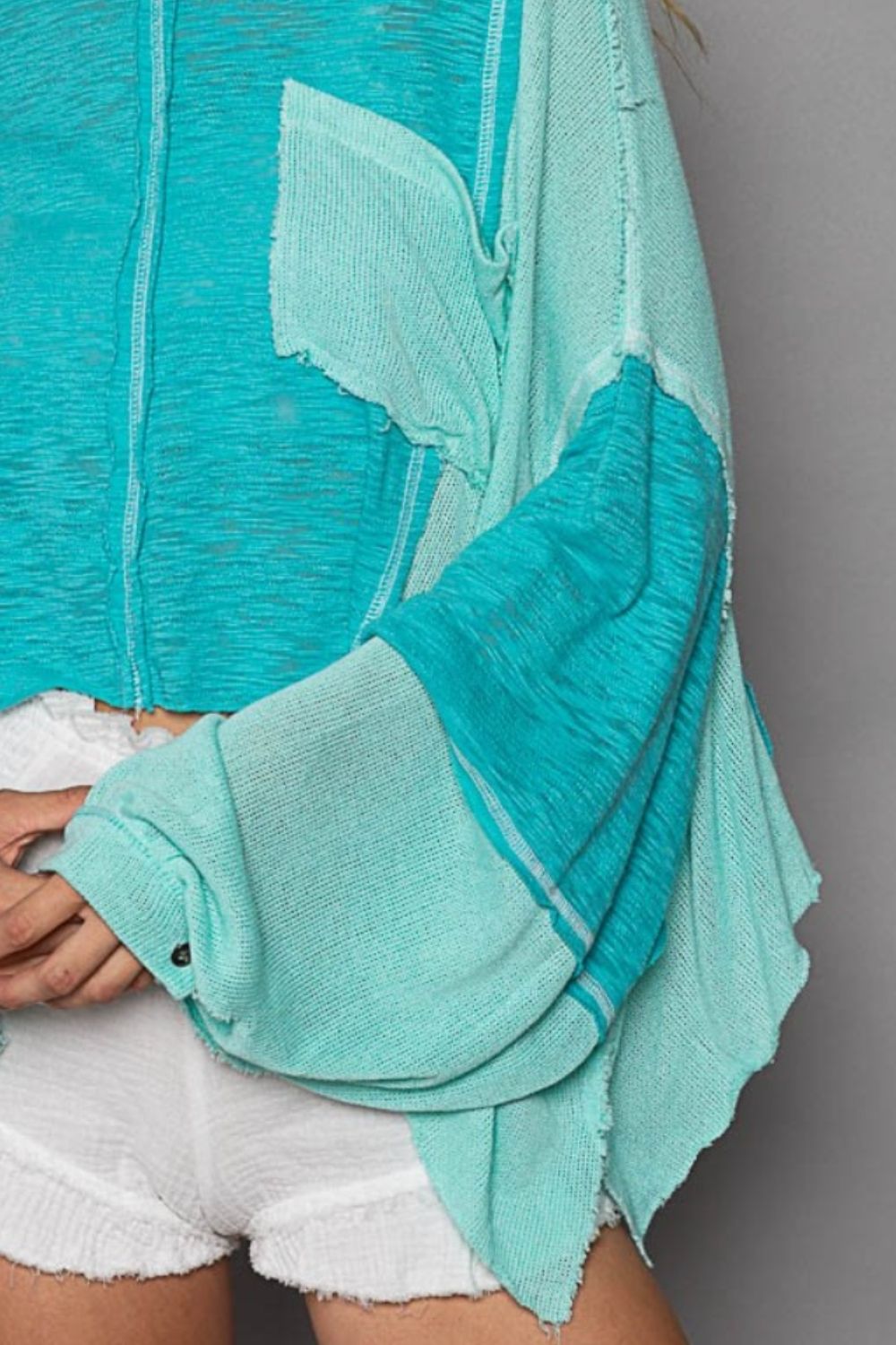 POL Women's Round Neck Contrast High-Low Balloon Sleeve Top