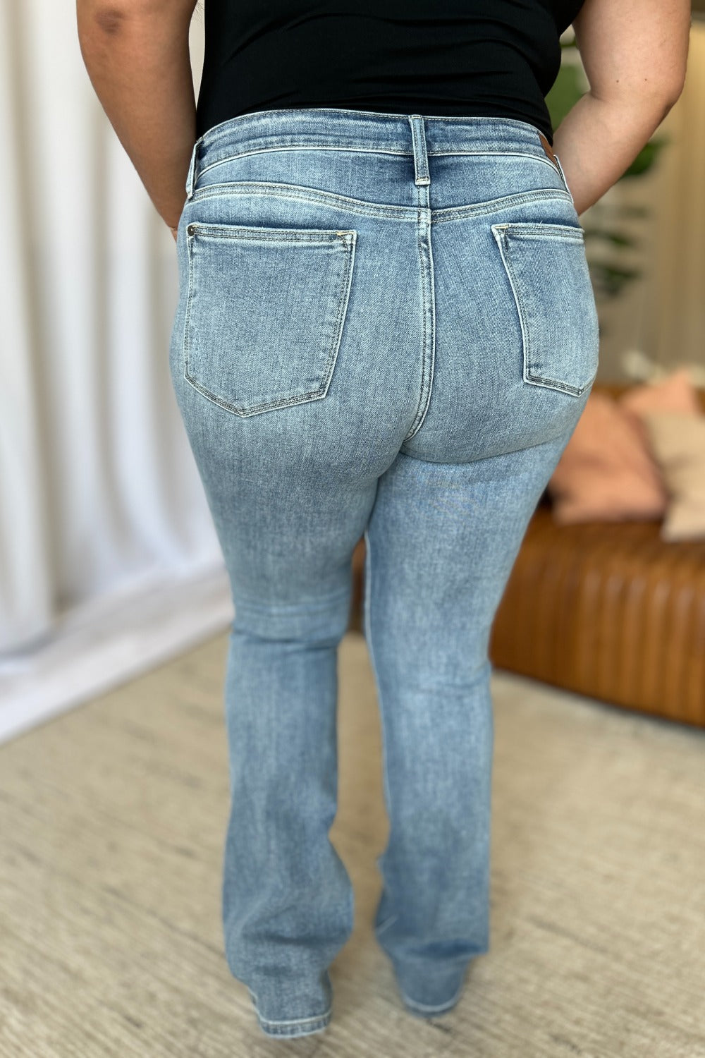 Judy Blue Women's Medium Rise Bootcut Jeans - Versatile Denim for All Sizes