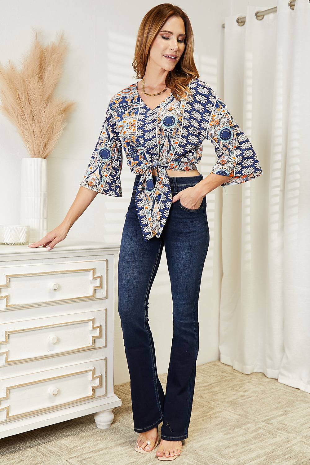 Chic Tie Hem V-Neck Three-Quarter Sleeve Women's Blouse