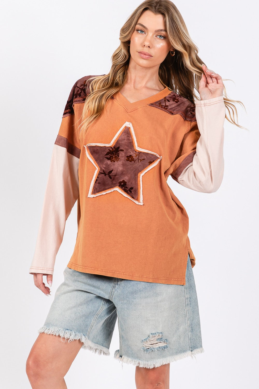 SAGE + FIG Star Patch Long Sleeve Color Block T-Shirt - Trendy Oversized Cotton Tee