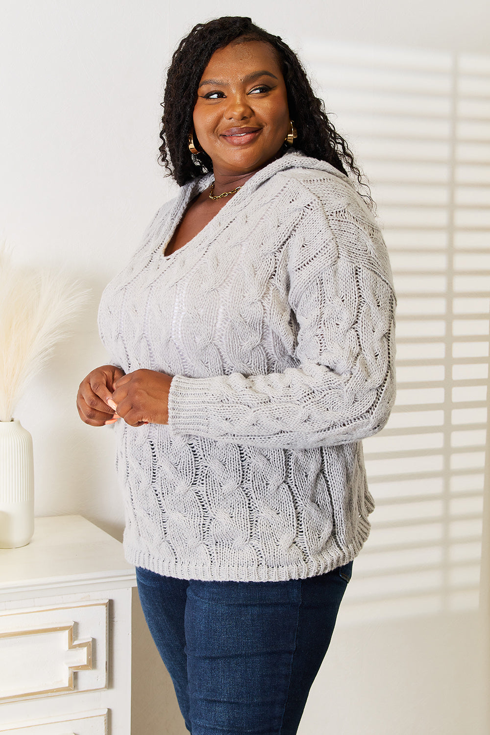 Cozy Cable-Knit Hooded Sweater - Perfect for Winter Warmth