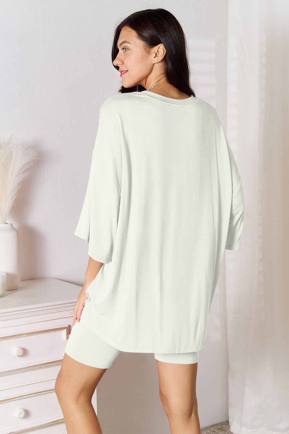 Comfortable Rayon Three-Quarter Sleeve Top and Shorts Set for Women