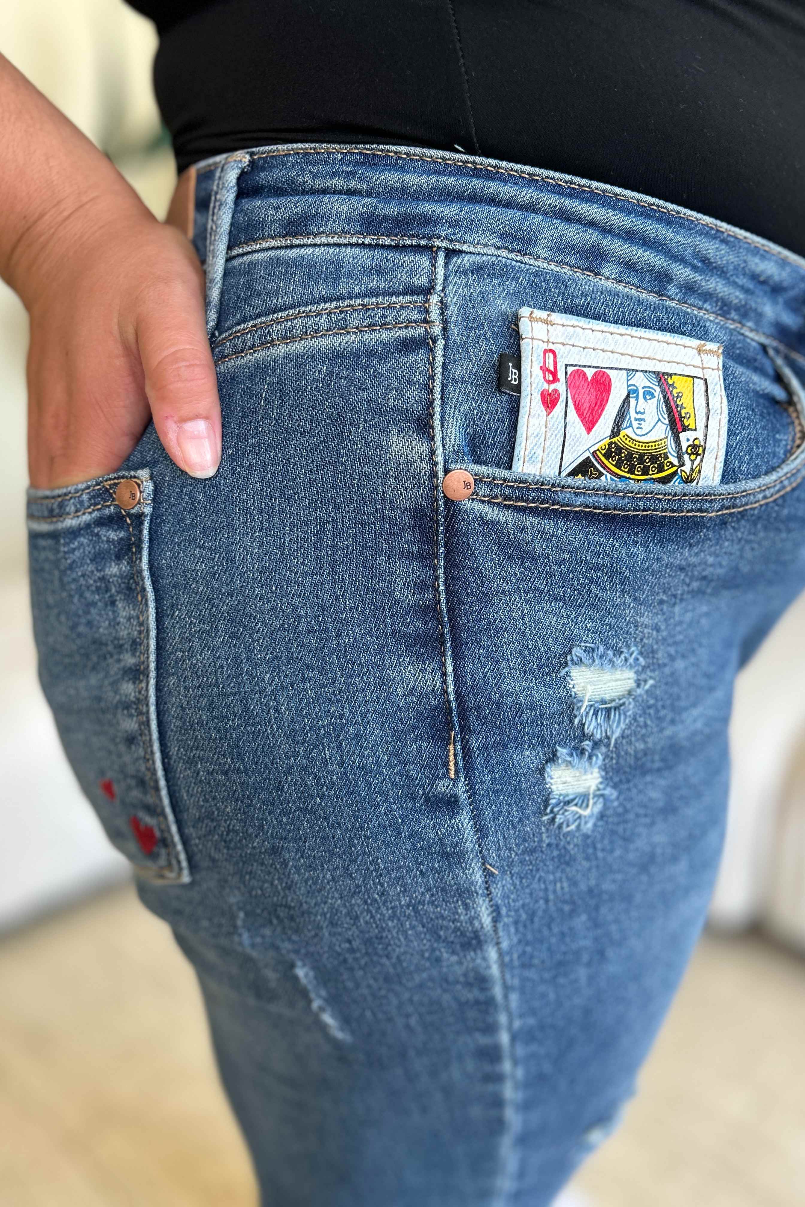 Judy Blue Full Size Queen Of Hearts Distressed Boyfriend Slim Jeans