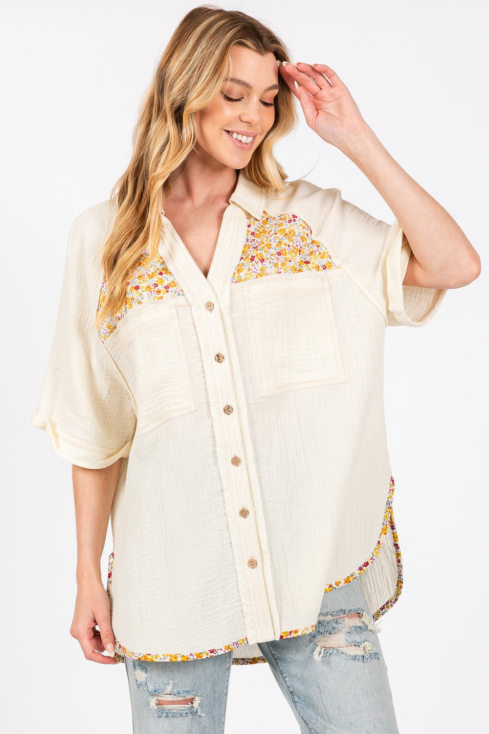 SAGE + FIG Women's Floral Detail Short Sleeve Cotton Button-Up Shirt