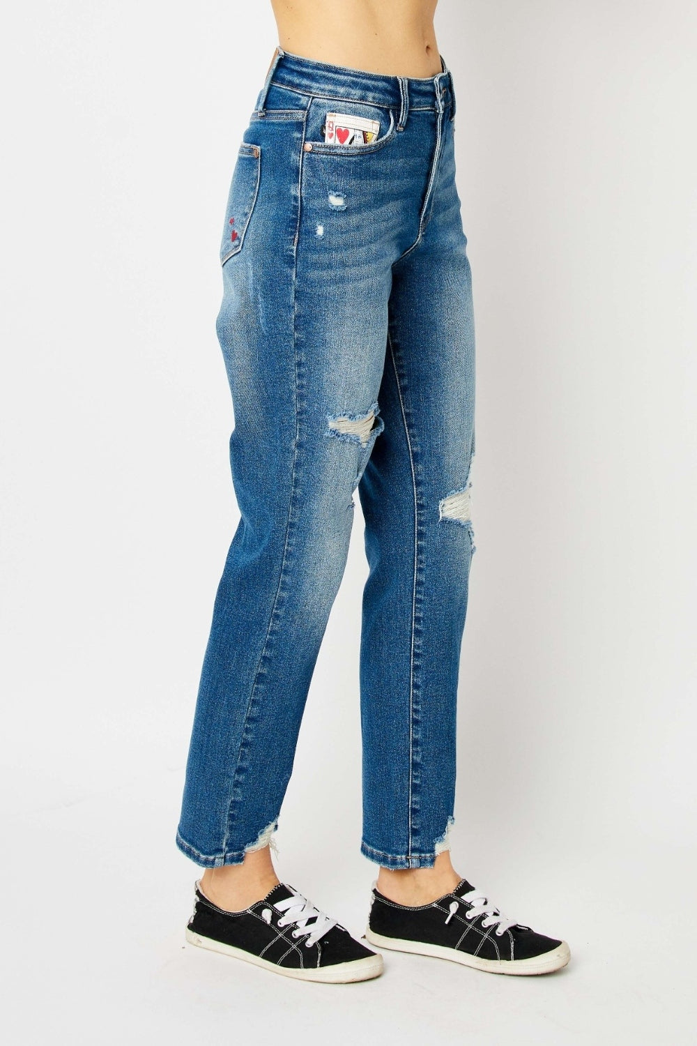Judy Blue Full Size Queen Of Hearts Distressed Boyfriend Slim Jeans