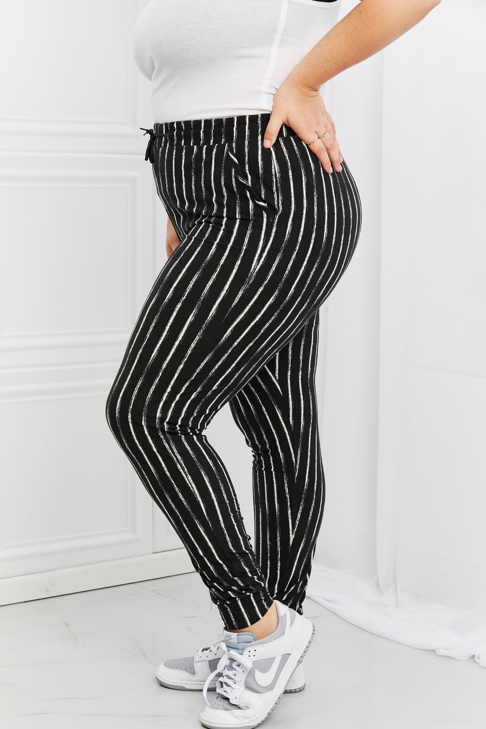 Leggings Depot Full-Size Striped Joggers with Pockets & Drawstring