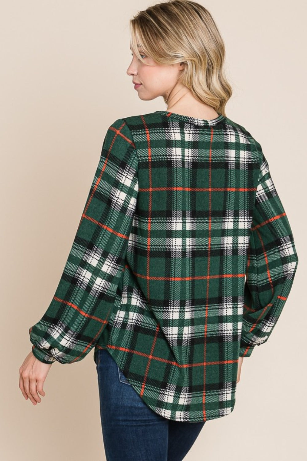 BOMBOM Women's Plaid Curved Hem Round Neck Long Sleeve Top - Stylish & Comfortable