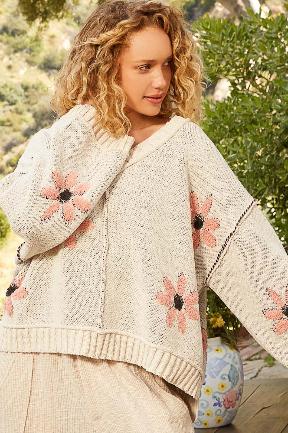POL V-Neck Floral Chenille Sweater - Cozy & Stylish Women's Top