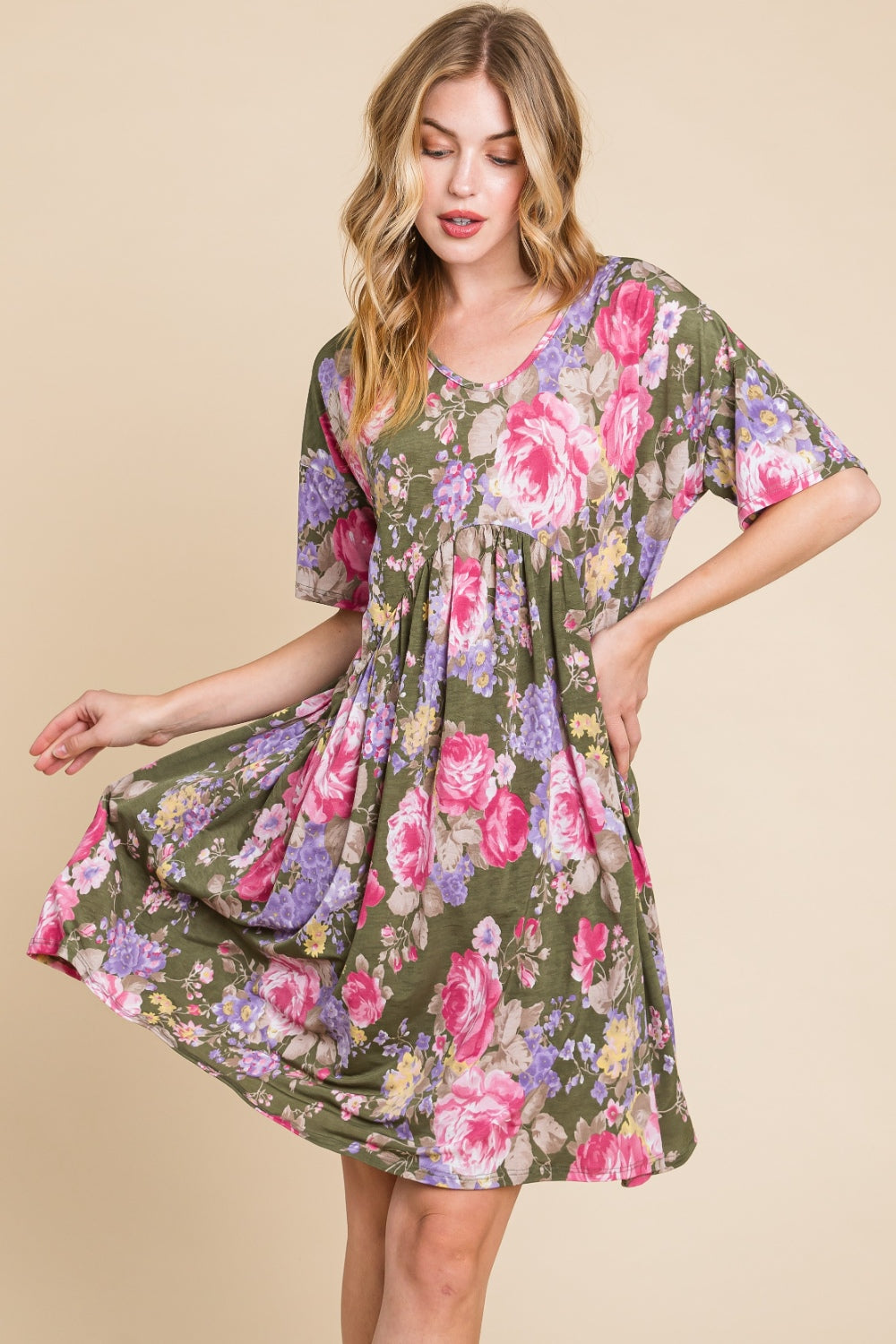 BOMBOM Floral V-Neck Ruched Dress - Elegant & Stylish