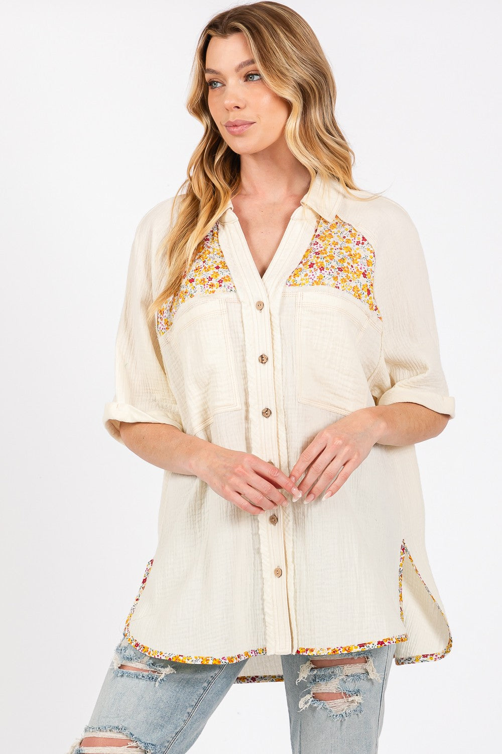 SAGE + FIG Women's Floral Detail Short Sleeve Cotton Button-Up Shirt