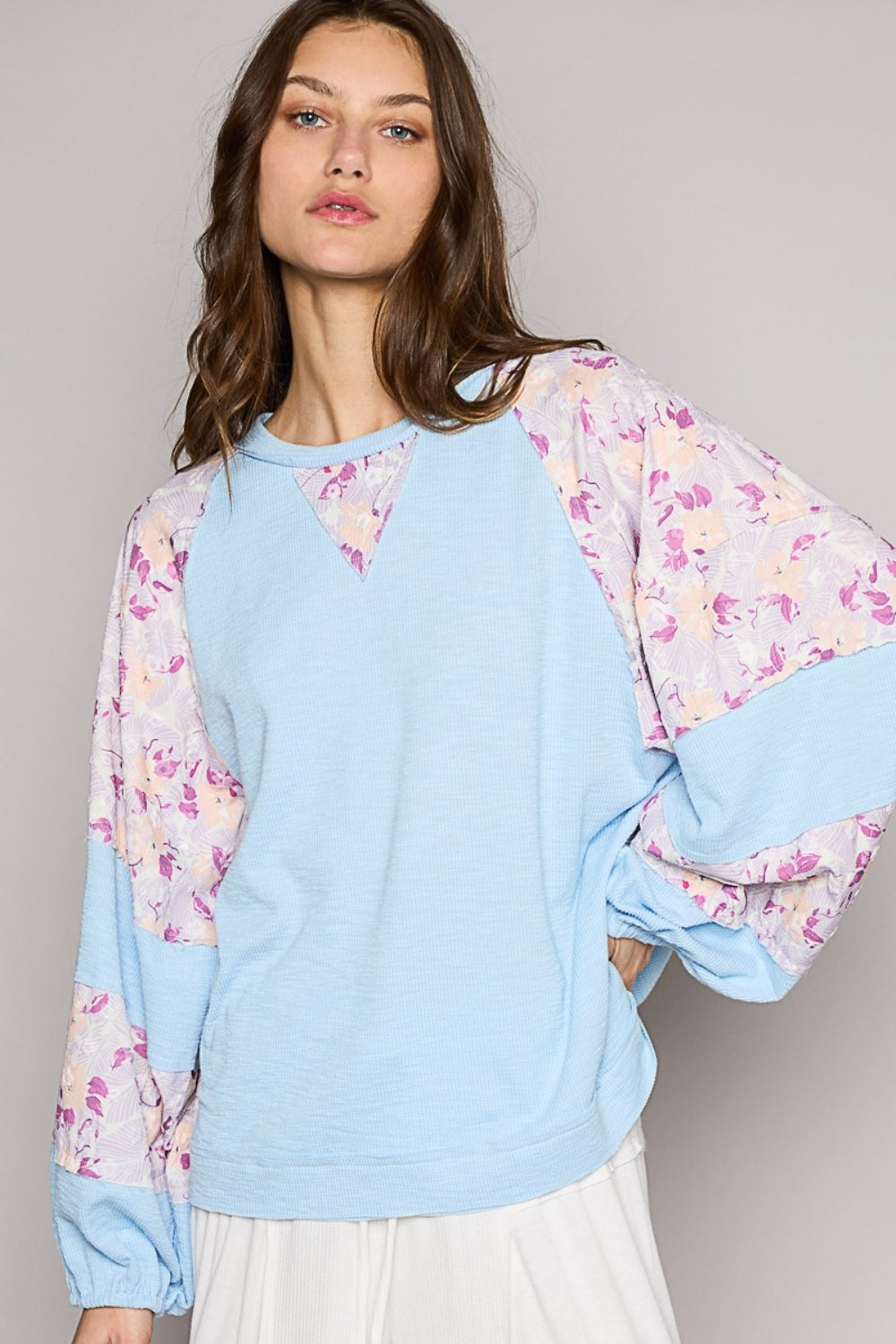Floral Balloon Sleeve Round Neck Top - Elegant Women's Fashion